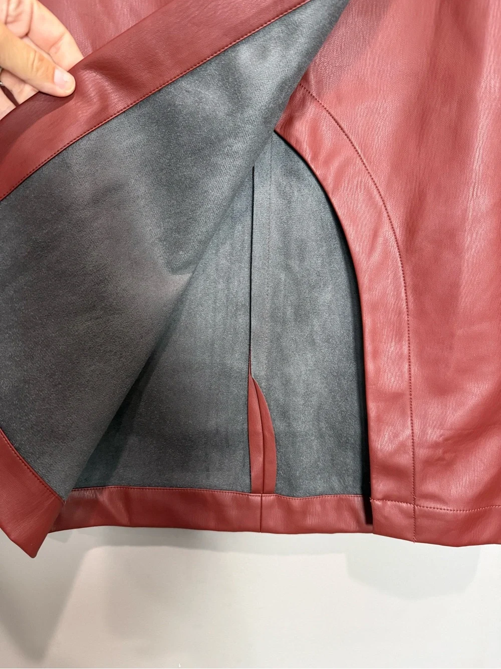 Anthropologie Faux Leather Midi Pencil Skirt Rust Burgundy Size 8